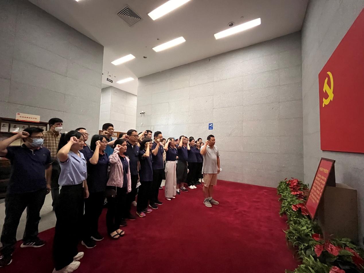 走进辛亥革命纪念馆 ——学院开展“勇于自我革命，永葆先进纯洁”主题活动