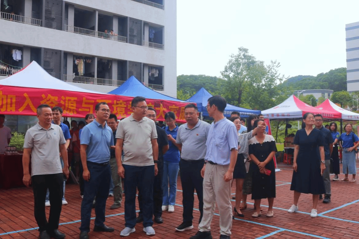 新浦京8883官网登录页面热情启航，精心筹备迎接2024级新生
