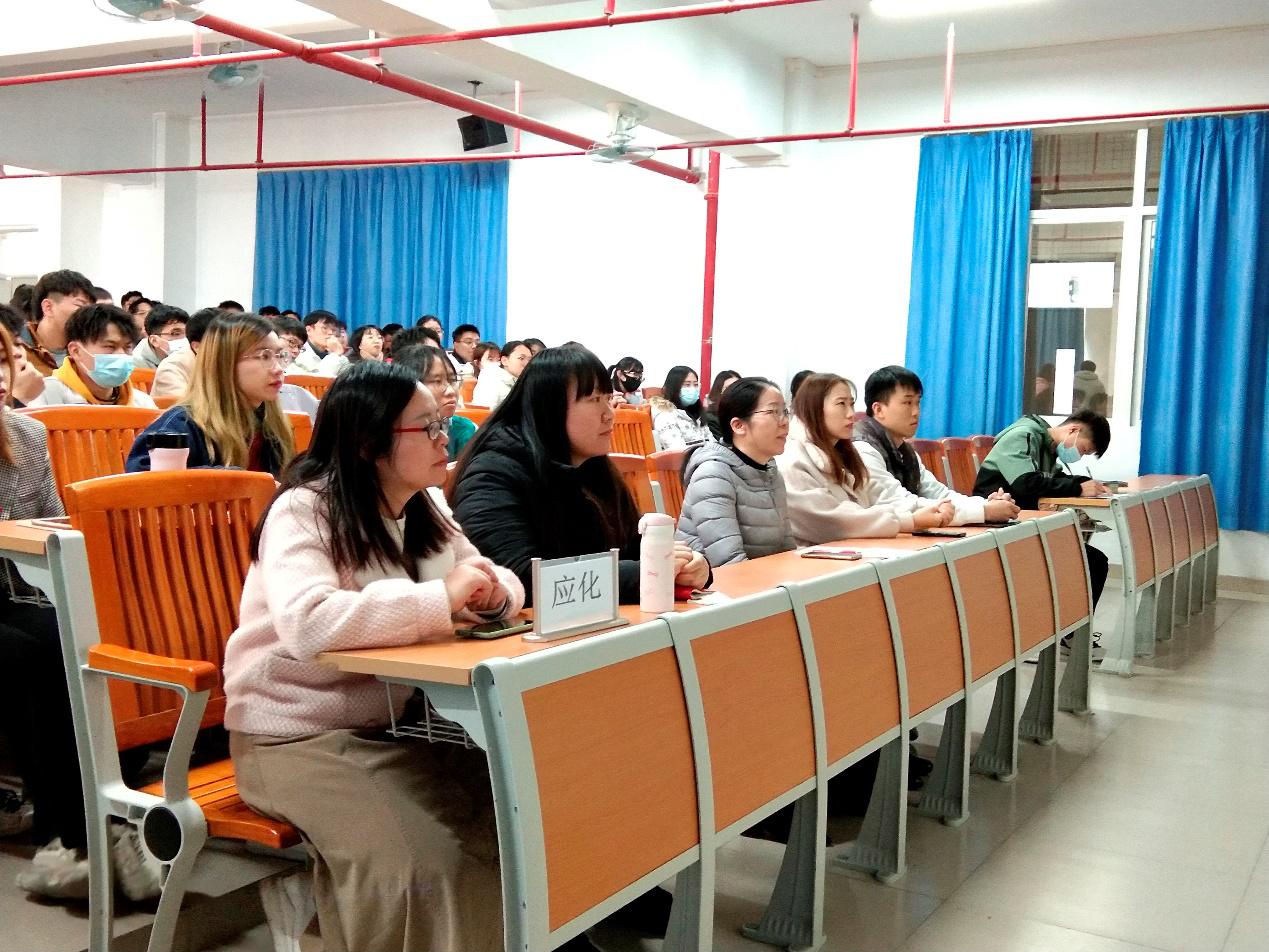 学习卢永根同志先进事迹——新浦京8883官网登录页面学生党支部专题党课圆满结束